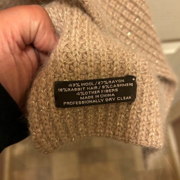 Coach Womans Tan & Gold Wool & Cashmere Scarf - Picture 10 of 10